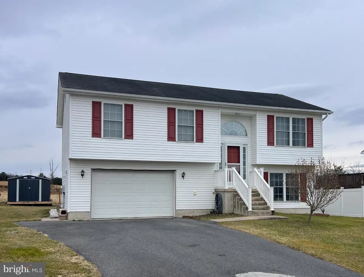 109 Mulberry Ln, Wardensville, WV 26851 - Image #1