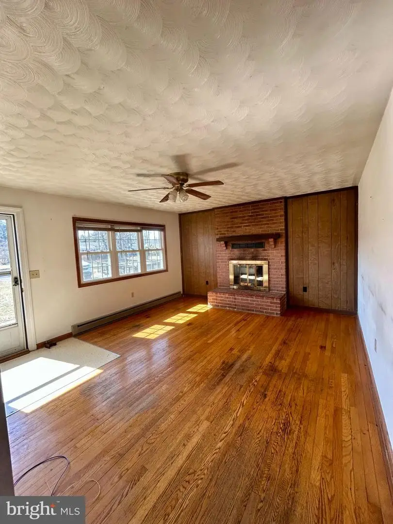 179 Furnace Rd, Wardensville, WV 26851 - #2