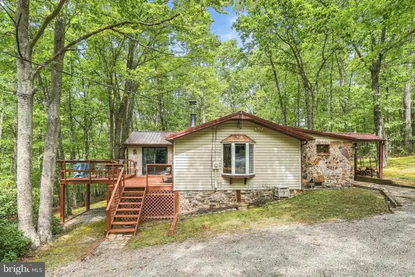 12 Little Ridge Cir, MATHIAS, WV 26812