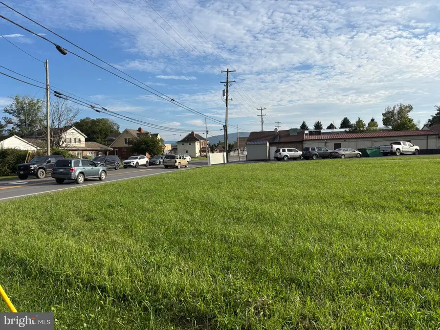 2.1 North Main St, Moorefield, WV 26836 - #2