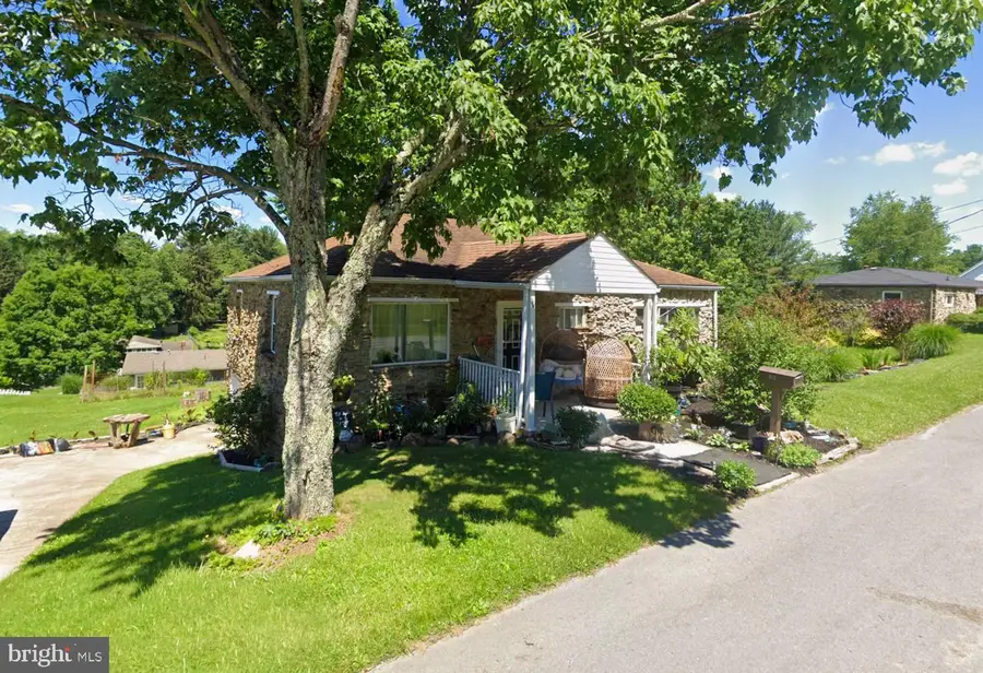 513 Glen Ave, Bridgeport, WV 26330 - #2