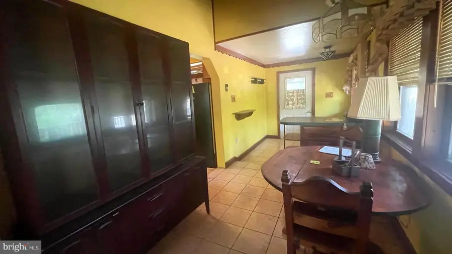 70 Radnor Dr, Delray, WV 26714 - Image #2