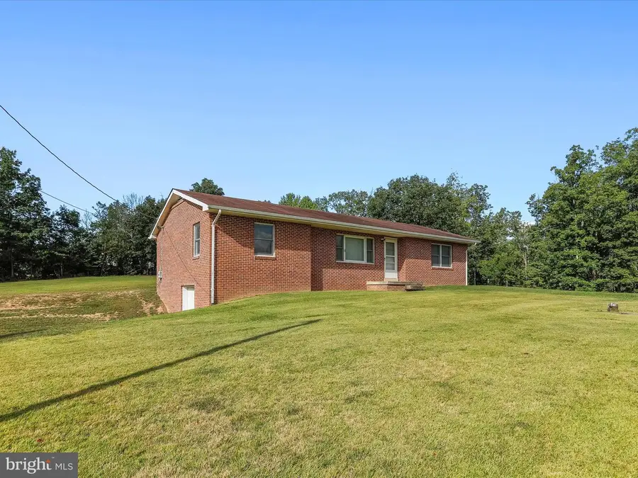 201 Rebel Hill Dr, Augusta, WV 26704 - #3