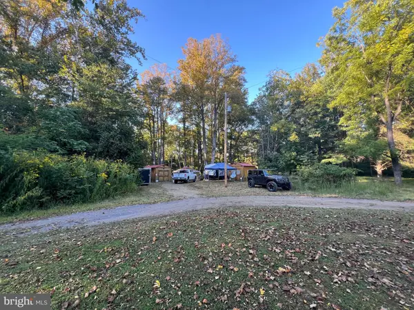 Honey Ln, AUGUSTA, WV 26704