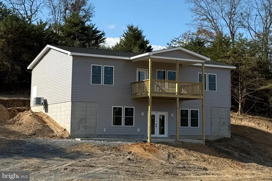 369 Paso Fino Dr, Augusta, WV 26704 - Image #2