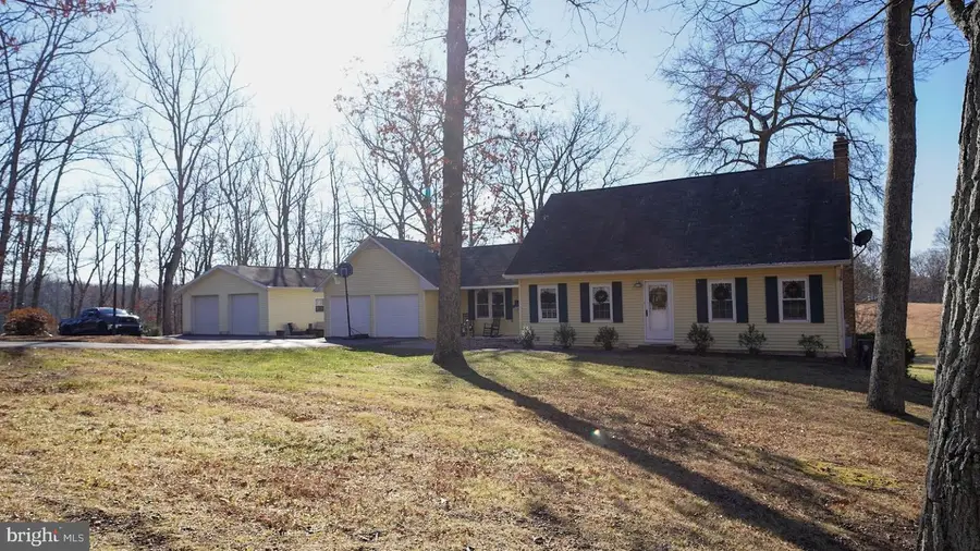 76 Crimson Oak Ln, Augusta, WV 26704 - Image #3