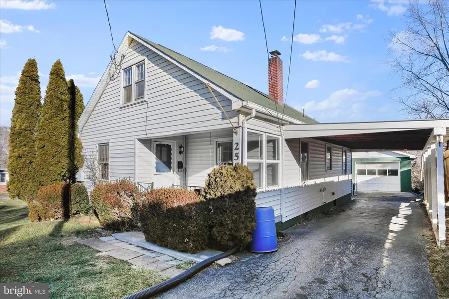 255 W Marathon Pl, Romney, WV 26757 - Image #2