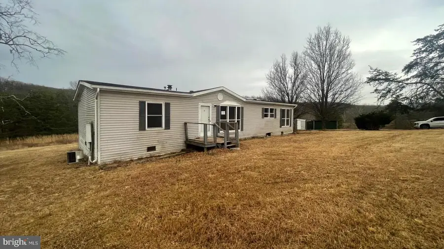 183 Sherman Dr, Augusta, WV 26704 - Image #2