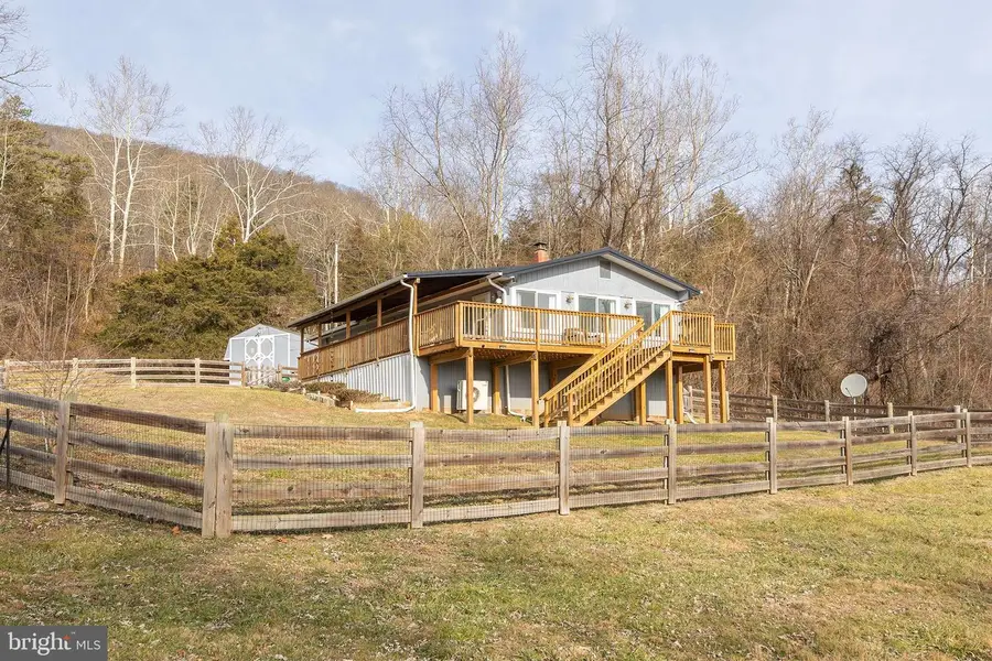 2402 Clarence Taylor Rd, Springfield, WV 26763 - Image #2