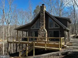 2368 Crossings View Rd, Paw Paw, WV 25434 - #2