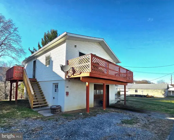451 Harmison Ln, ROMNEY, WV 26757
