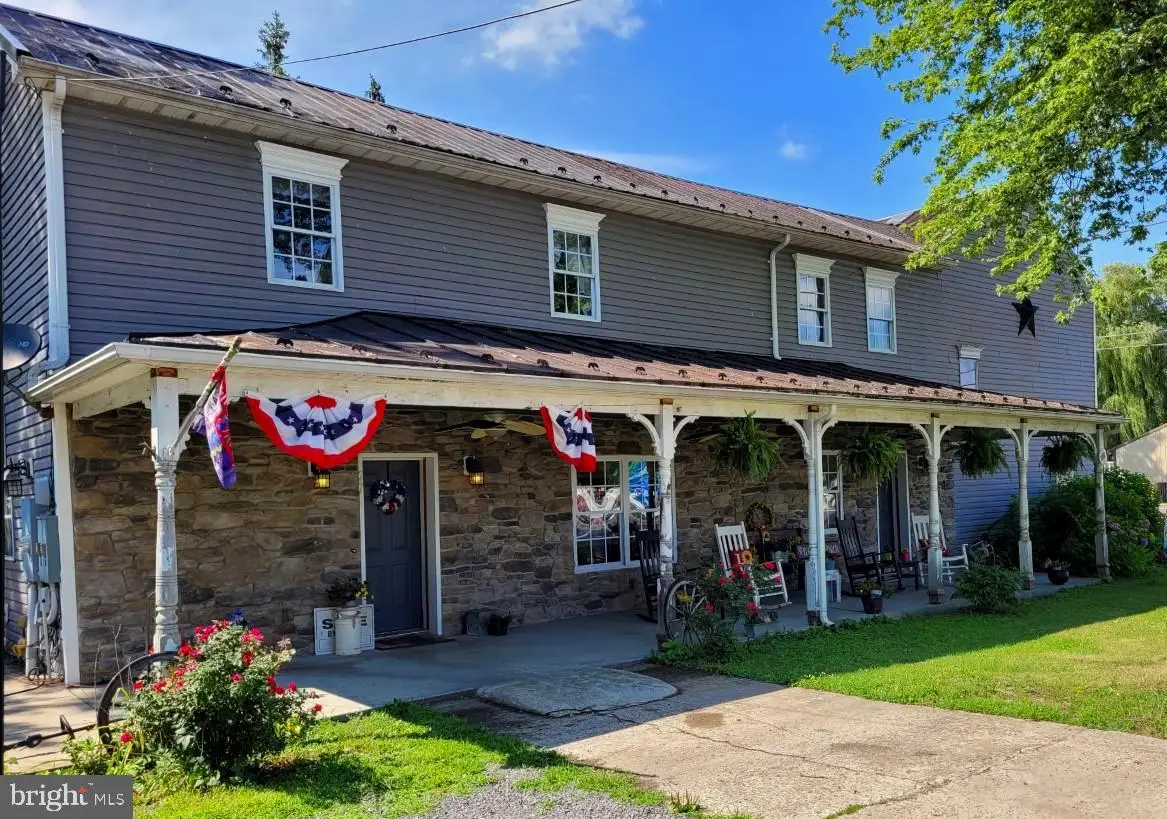 8303 Cumberland Rd, Springfield, WV 26763 - #1