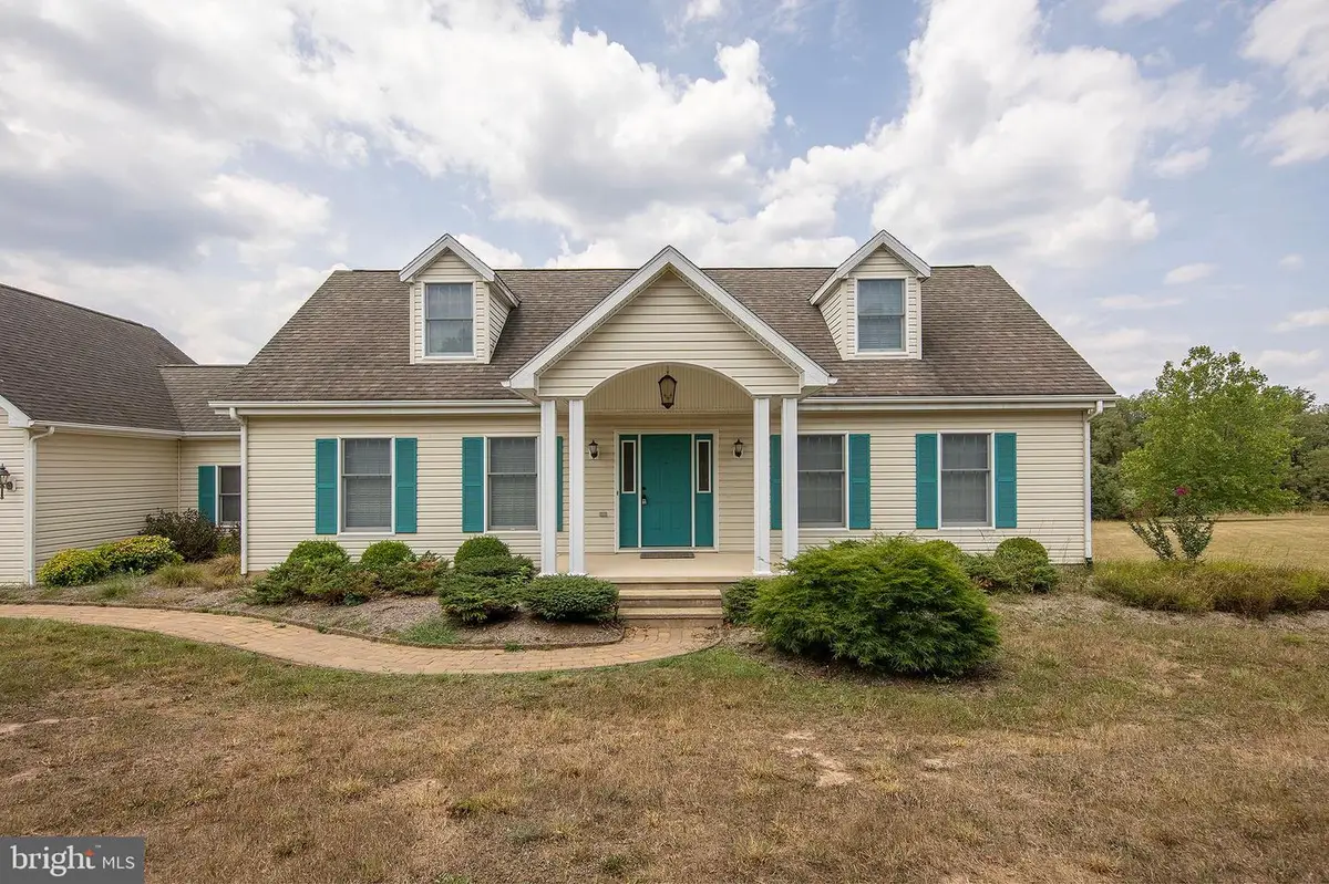 317 Strawberry Ln, Augusta, WV 26704 - #1