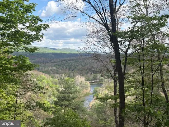 500 Largent Heights Ln, Great Cacapon, WV 25422 - #1