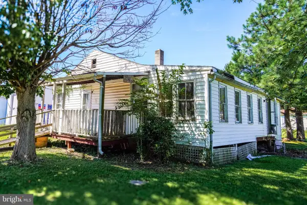 467 Center Ave, ROMNEY, WV 26757