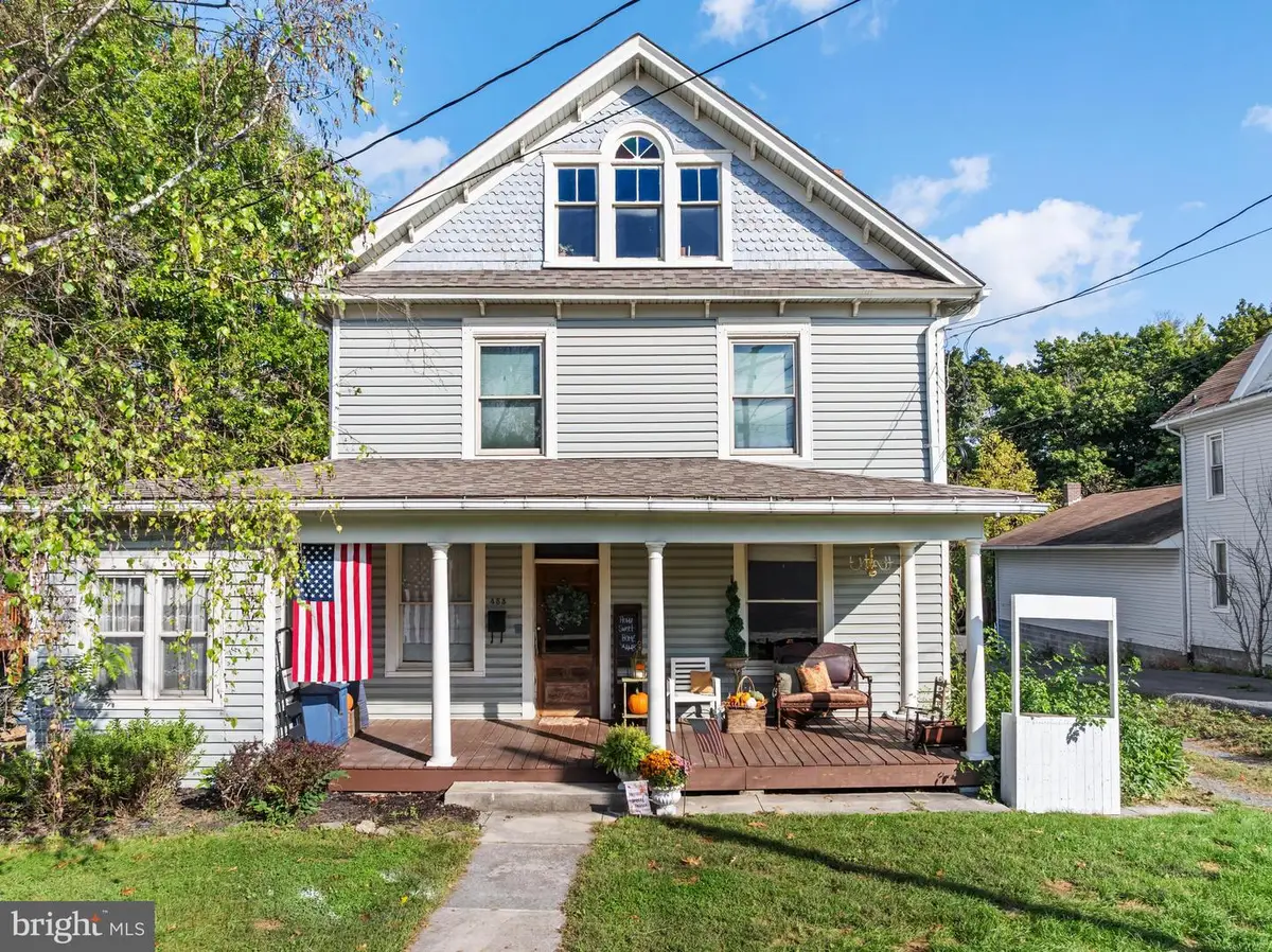453 W Main St, Romney, WV 26757 - #1