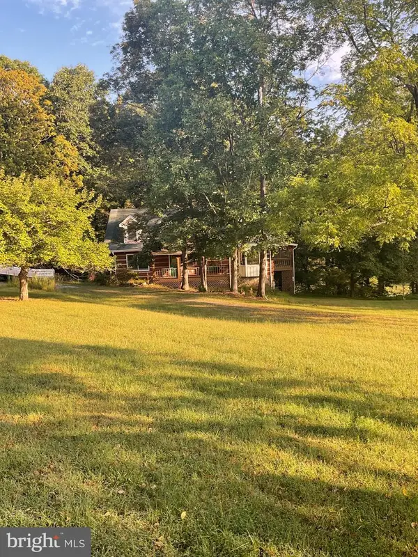 901 River Bend Dr, PAW PAW, WV 25434