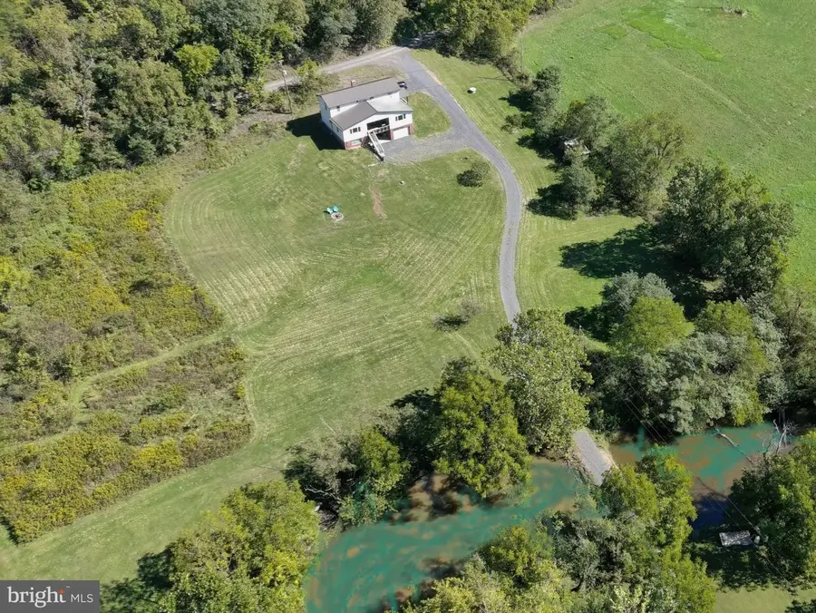 20 Hawley Ln, Springfield, WV 26763 - #2