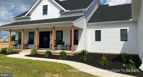 Beasley Dr, SHEPHERDSTOWN, WV 25443