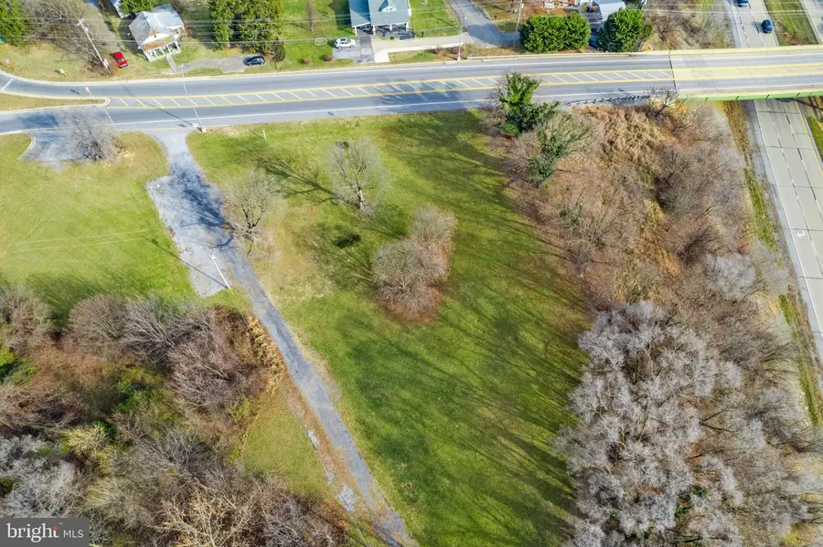 1382 S George St, Charles Town, WV 25414 - Image #3