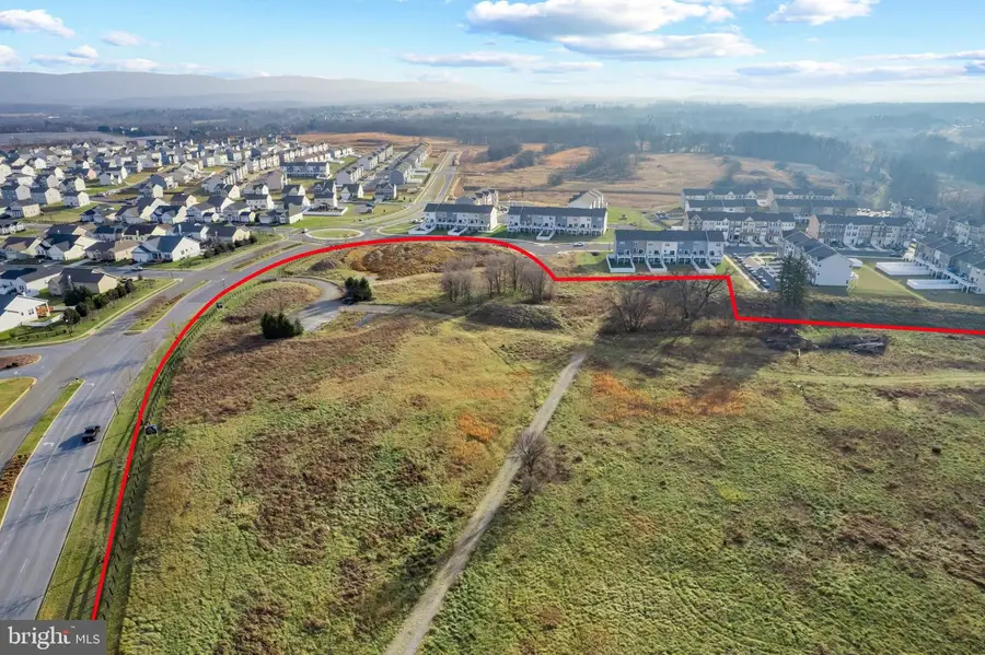 282 Candlewood Dr, Charles Town, WV 25414 - Image #2