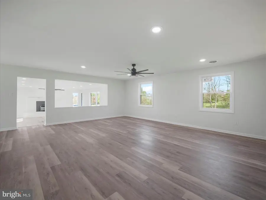 104 Carrell Ln, Charles Town, WV 25414 - Image #3