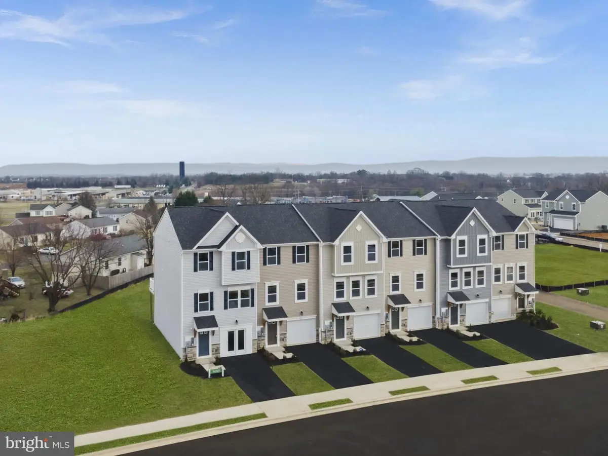 200 Huntwell West Ave, Ranson, WV 25438 - Image #1