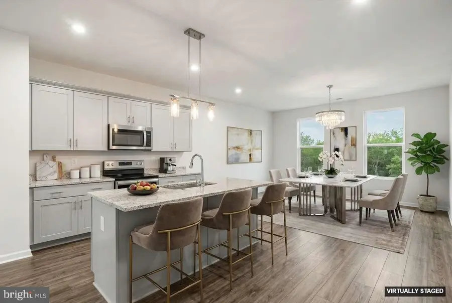 175 Presidents Pointe Ave, Ranson, WV 25438 - Image #3