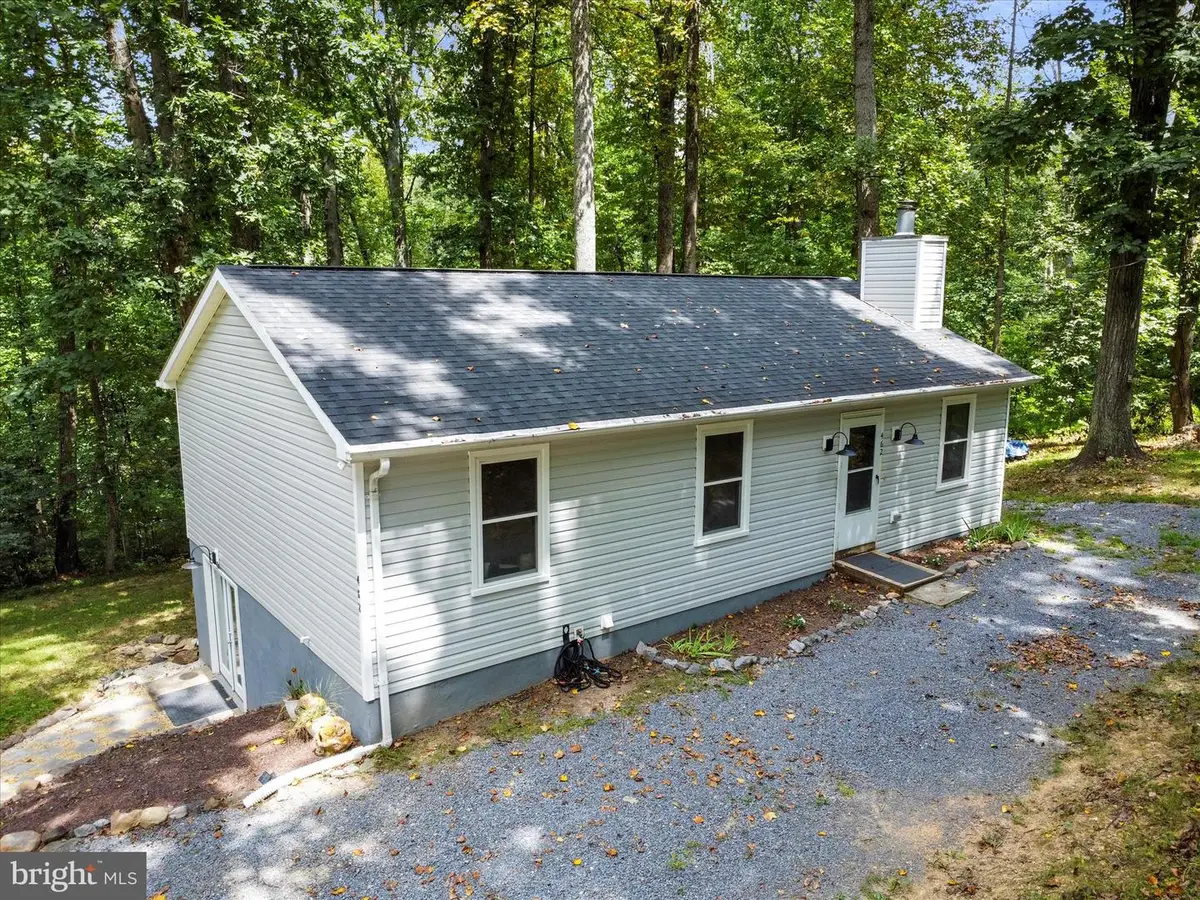 462 Wild Rose Ln, Harpers Ferry, WV 25425 - Image #1