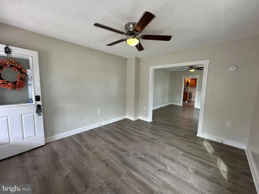 311 N Lawrence St, Charles Town, WV 25414 - Image #3