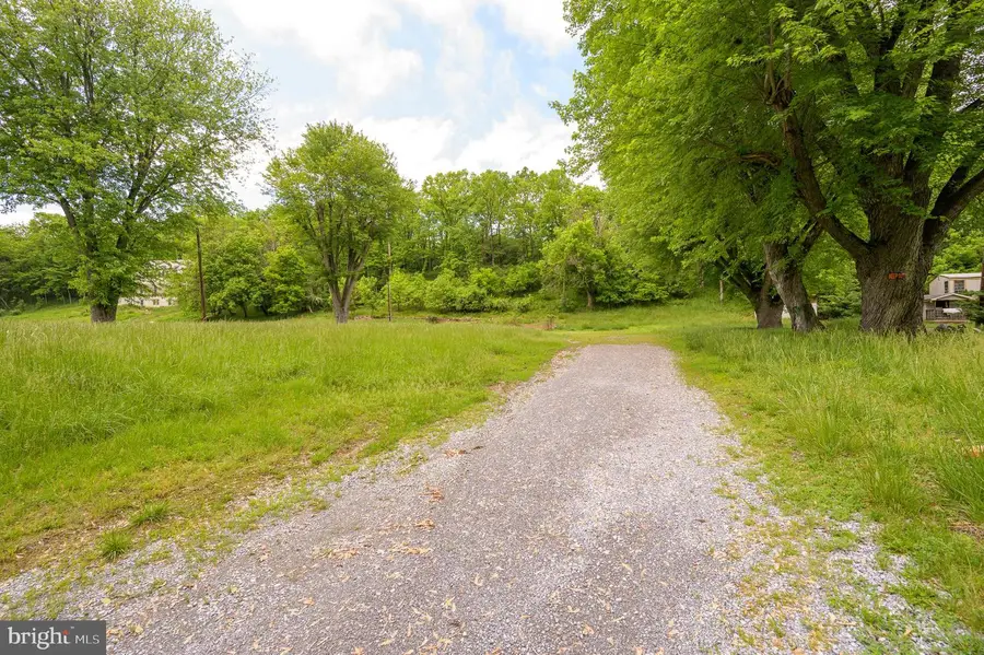 199 Bloomery Rd, Charles Town, WV 25414 - Image #3