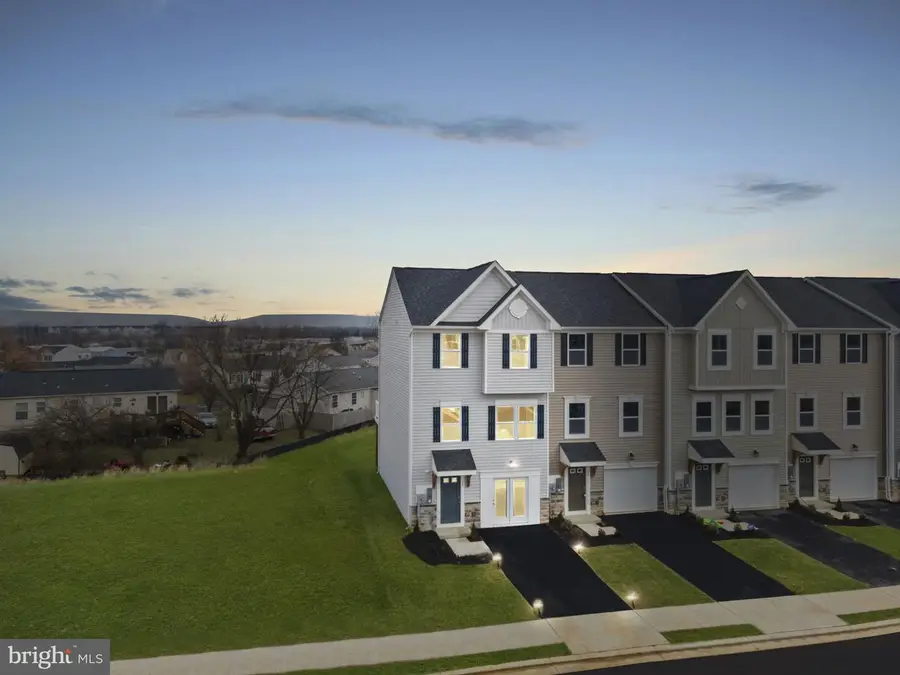 144 Monroe Ave, Ranson, WV 25438 - Image #3