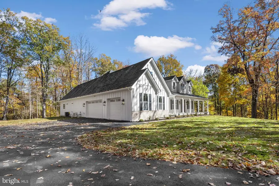 17 Mistletoe Ln, Shepherdstown, WV 25443 - Image #3