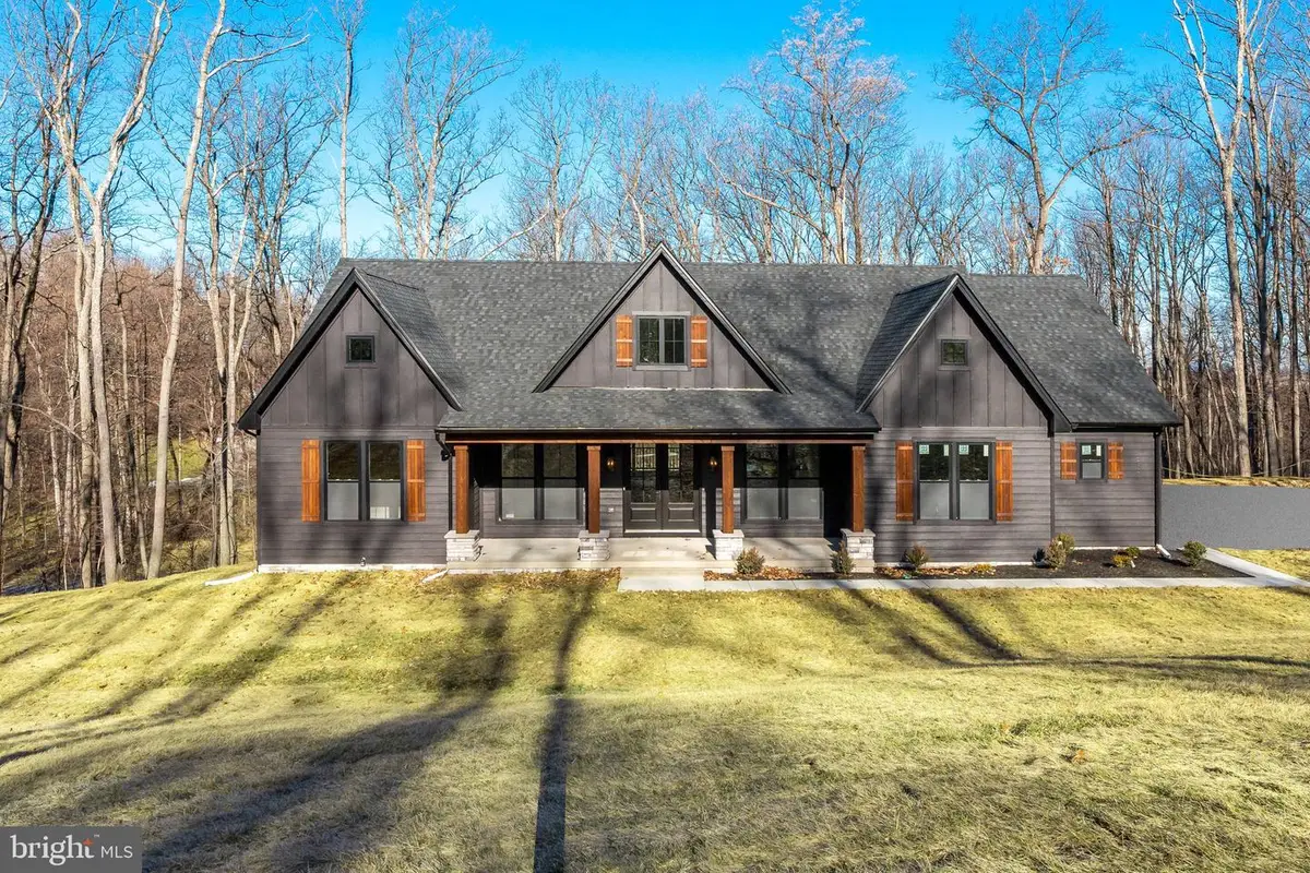 10 Mistletoe Ln, Shepherdstown, WV 25443 - Image #1