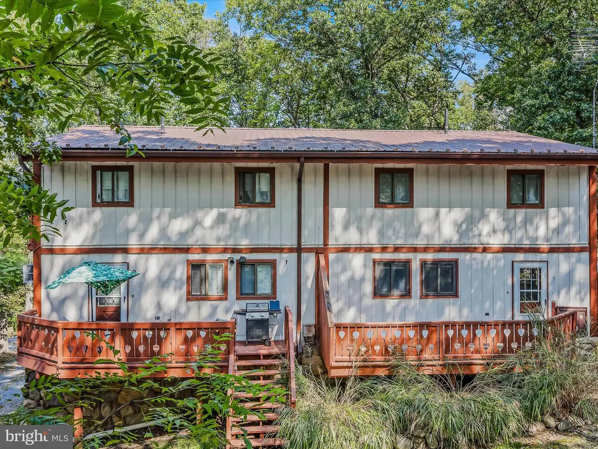 326 Lower Clubhouse Dr, Harpers Ferry, WV 25425 - Image #1