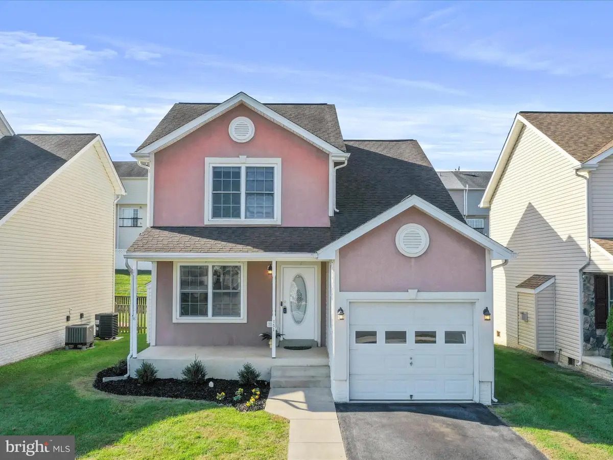 151 Peter Rabbit Dr, Ranson, WV 25438 - Image #1