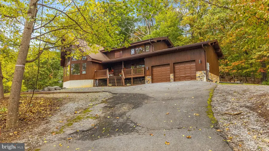 105 Rabbits Rest Ln, Shepherdstown, WV 25443 - Image #2