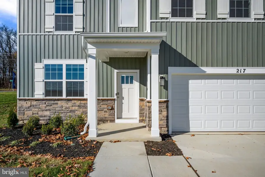 562 Atkinson St, Shenandoah Junction, WV 25442 - Image #3