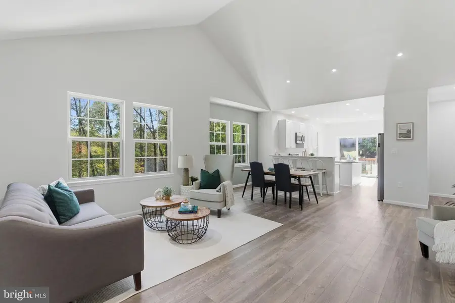 93 Old Sycamore Ln, Harpers Ferry, WV 25425 - Image #3