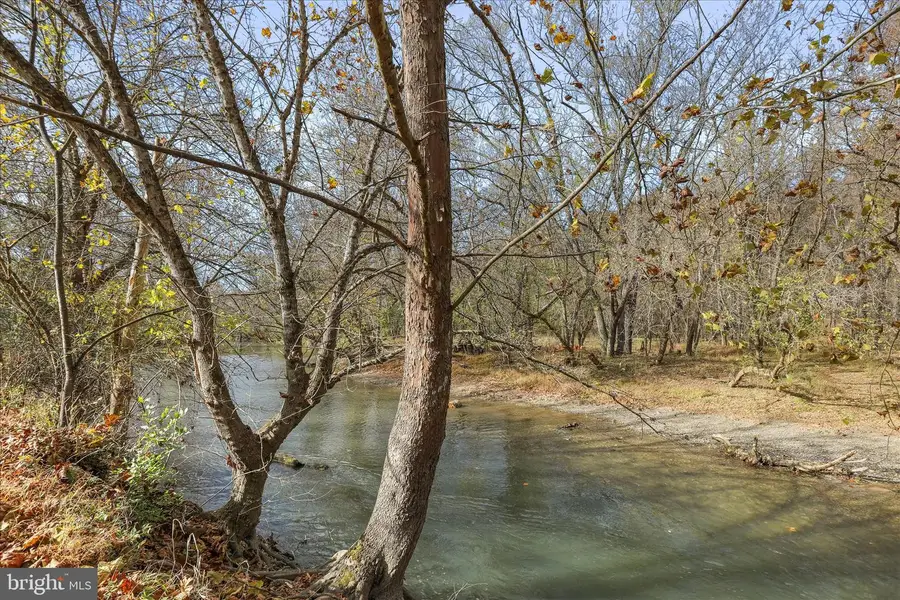 339 Logans Run Dr, Kearneysville, WV 25430 - Image #2