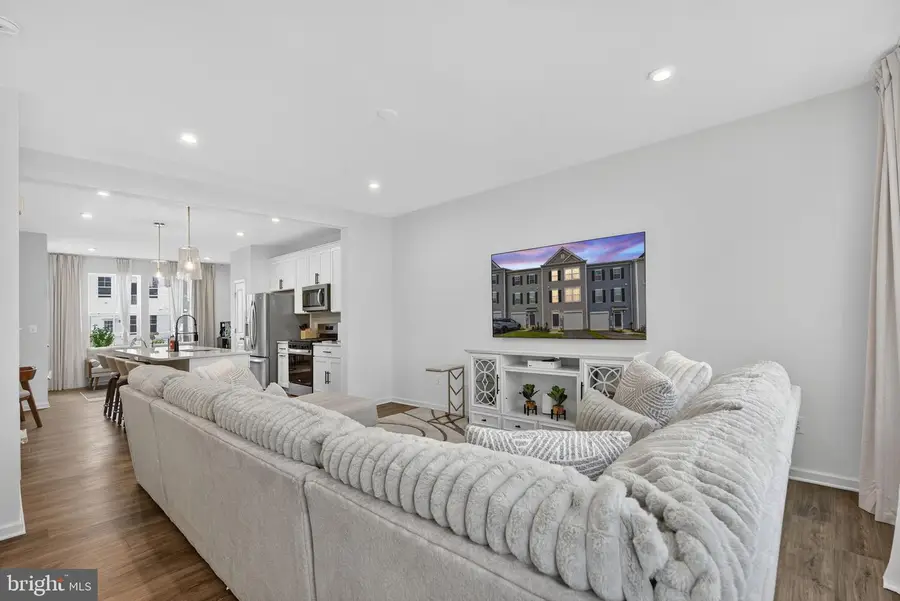 759 Lord Fairfax St, Charles Town, WV 25414 - Image #2