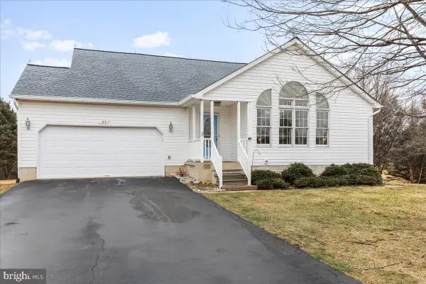 23 Teakwood Ct, HARPERS FERRY, WV 25425