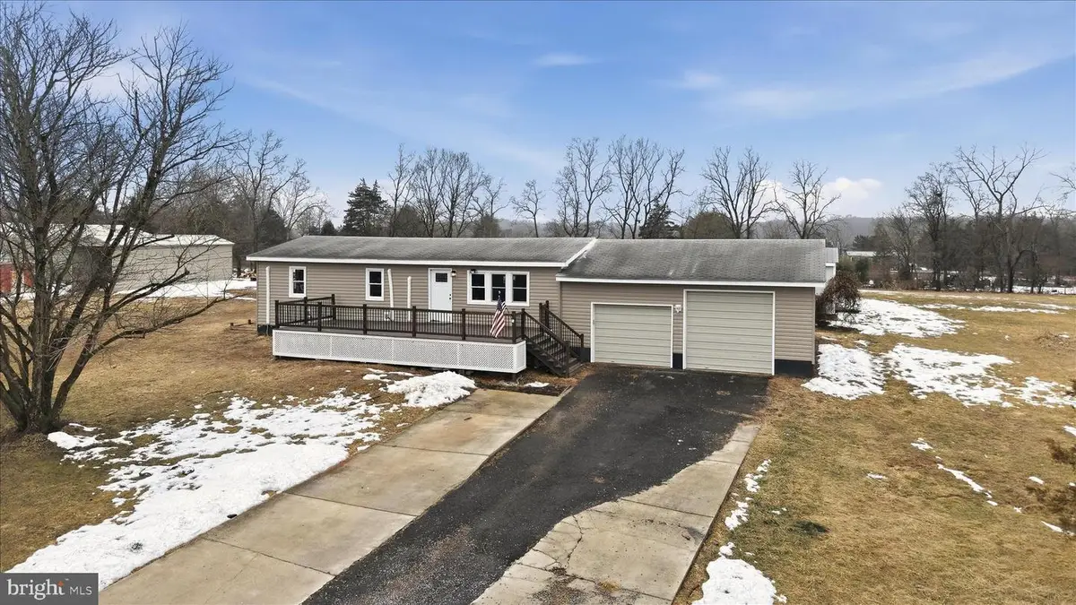 337 Cedar Dr, Kearneysville, WV 25430 - #1