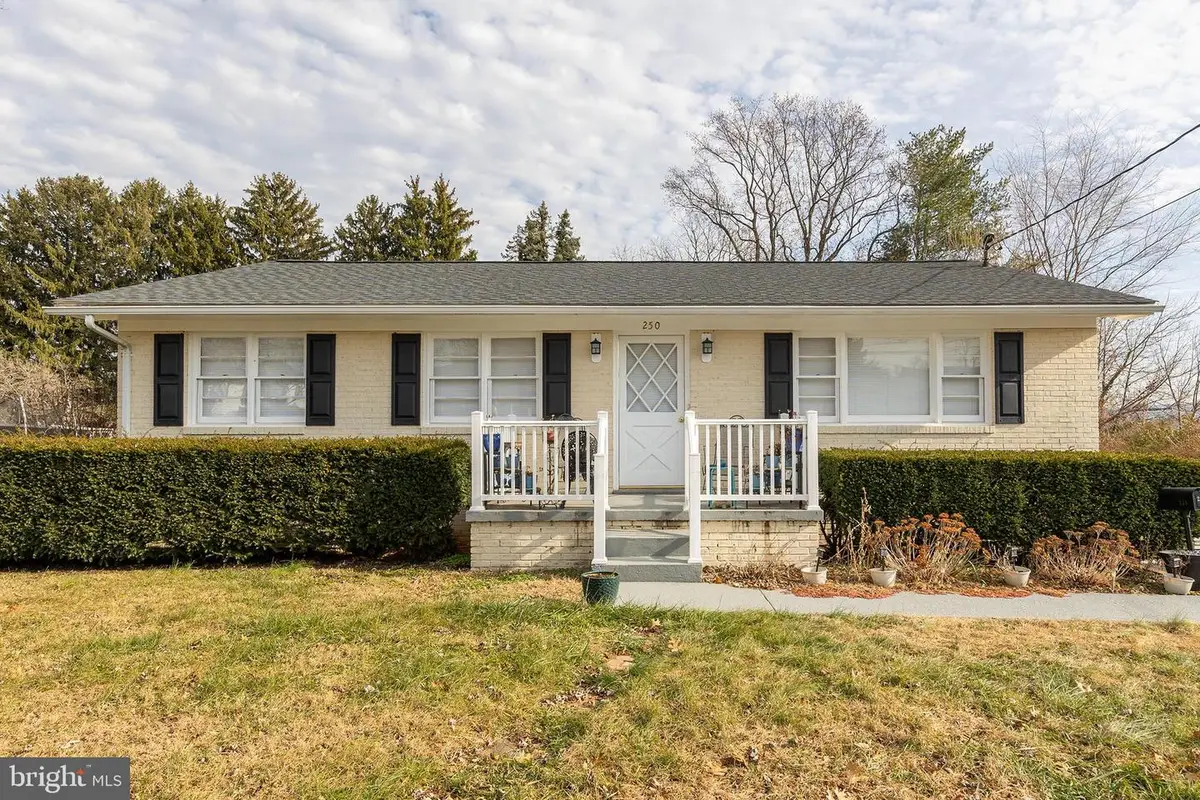 250 Euclid Ave, Charles Town, WV 25414 - #1