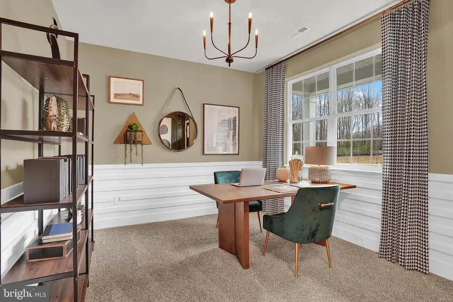 301 Eclipse St, Charles Town, WV 25414 - Image #2