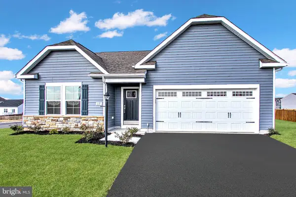 Tbb Edinburgh Ct #cranberry Ii, CHARLES TOWN, WV 25414