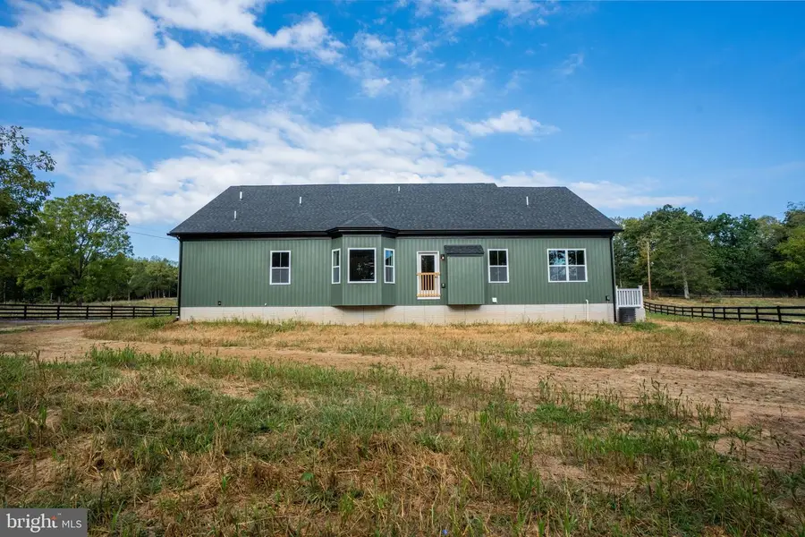 5 Jingle Bells Ct, Shepherdstown, WV 25443 - Image #3