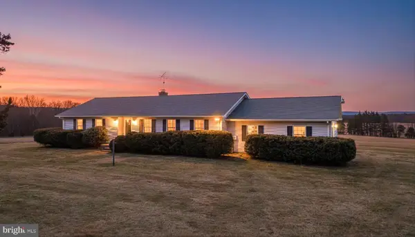 8958 Leetown Rd, KEARNEYSVILLE, WV 25430