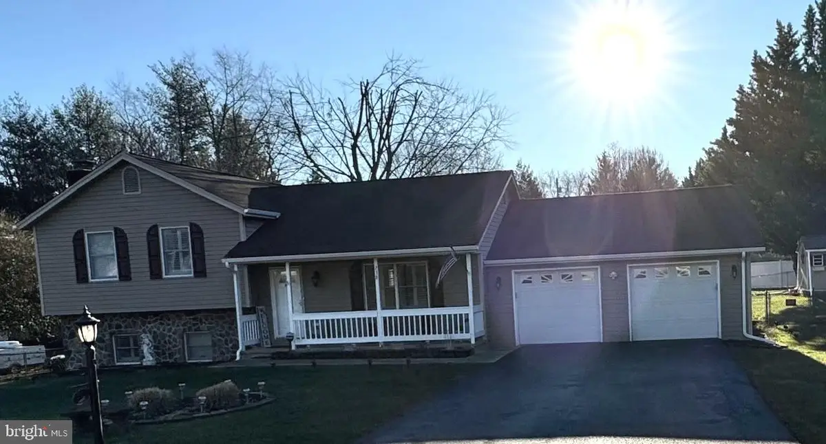 238 Palomino Pl, Charles Town, WV 25414 - Image #1