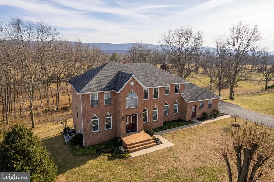 365 Runnymede Dr, Charles Town, WV 25414 - Image #2